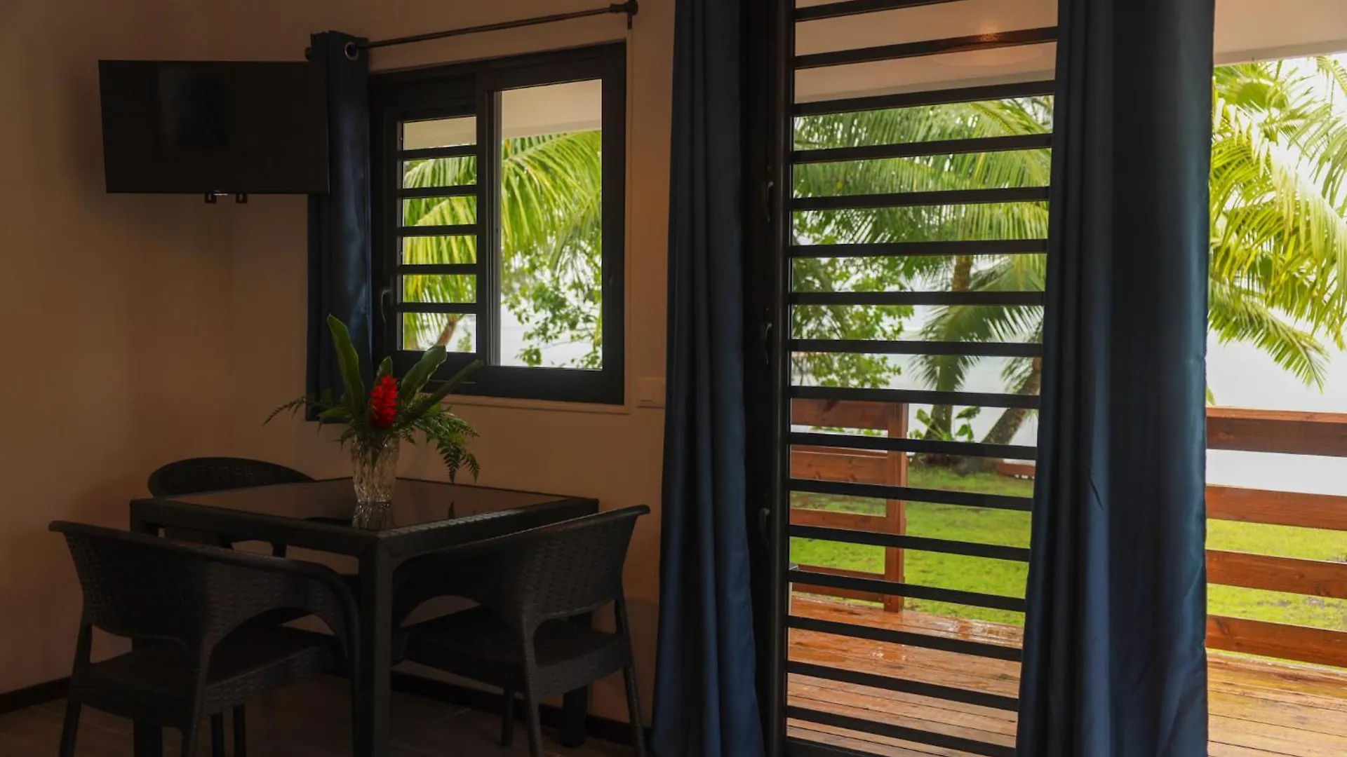 Teahupo'O Wave Lodge Teahupoo