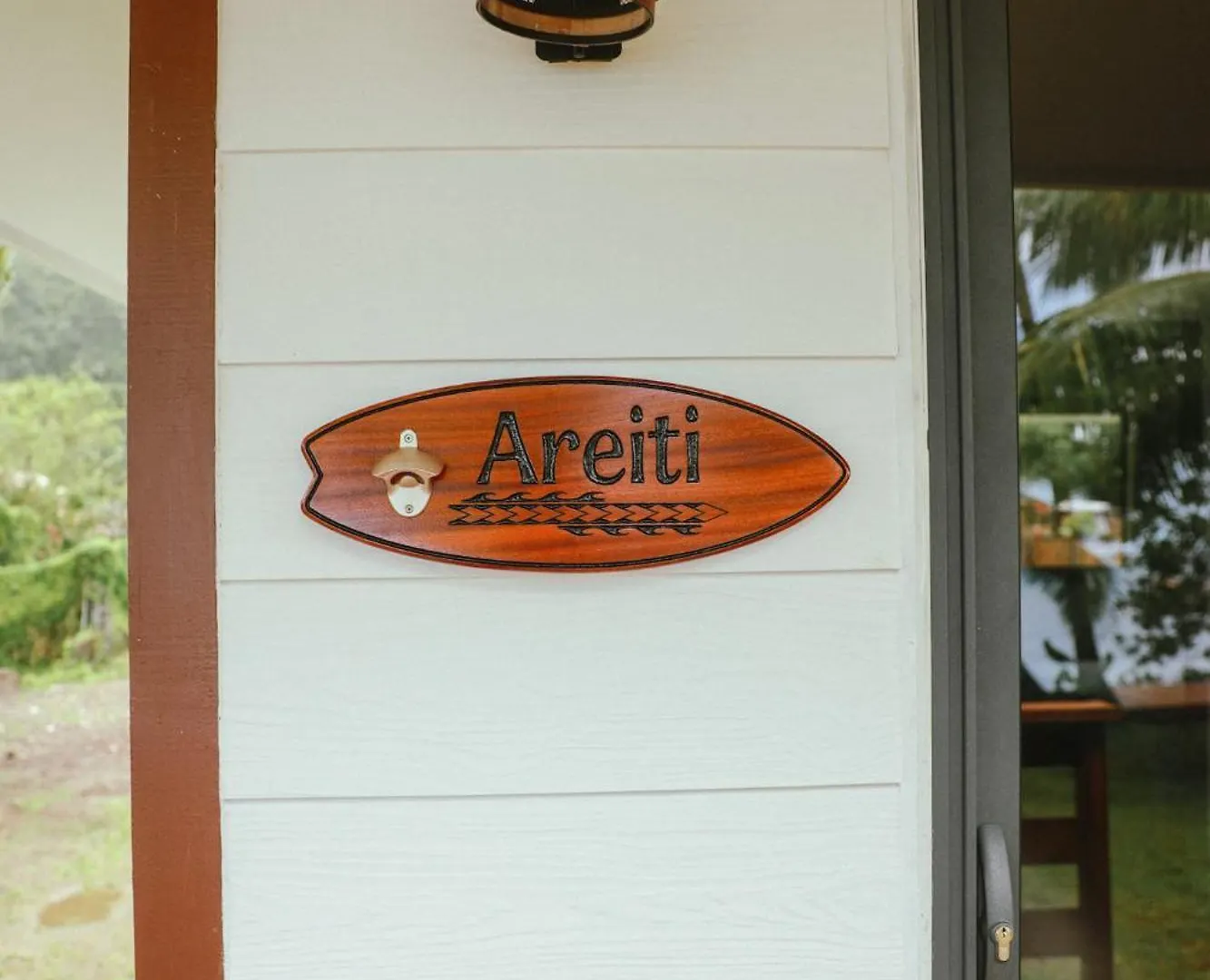 Teahupo'O Wave Lodge Teahupoo